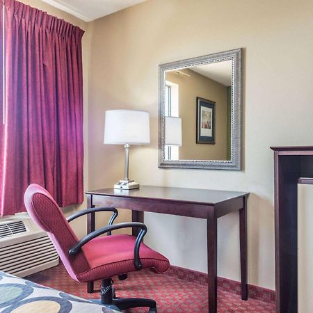 Super 8 By Wyndham Troy Il/St. Louis Area Hotell Eksteriør bilde