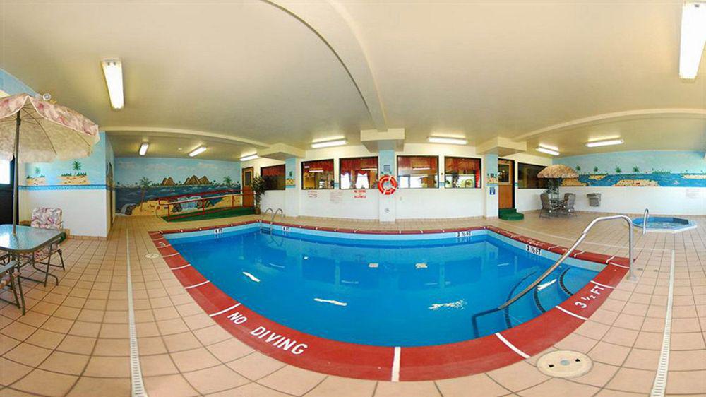 Super 8 By Wyndham Troy Il/St. Louis Area Hotell Eksteriør bilde