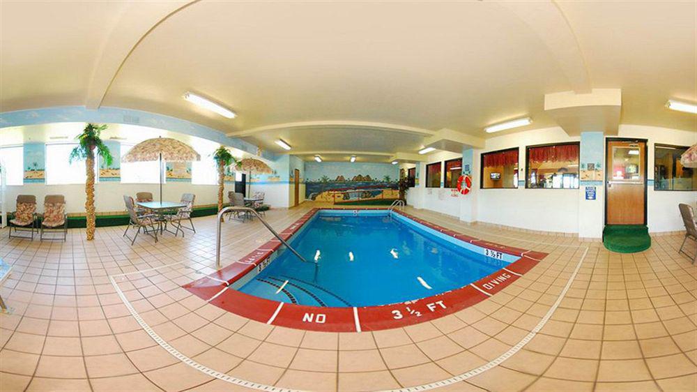 Super 8 By Wyndham Troy Il/St. Louis Area Hotell Eksteriør bilde